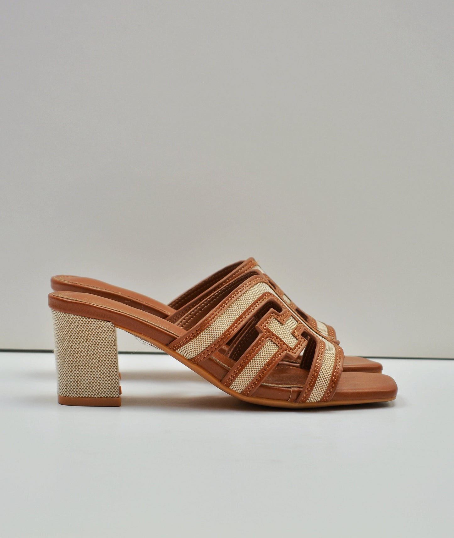 Sandalia Camel Cloe
