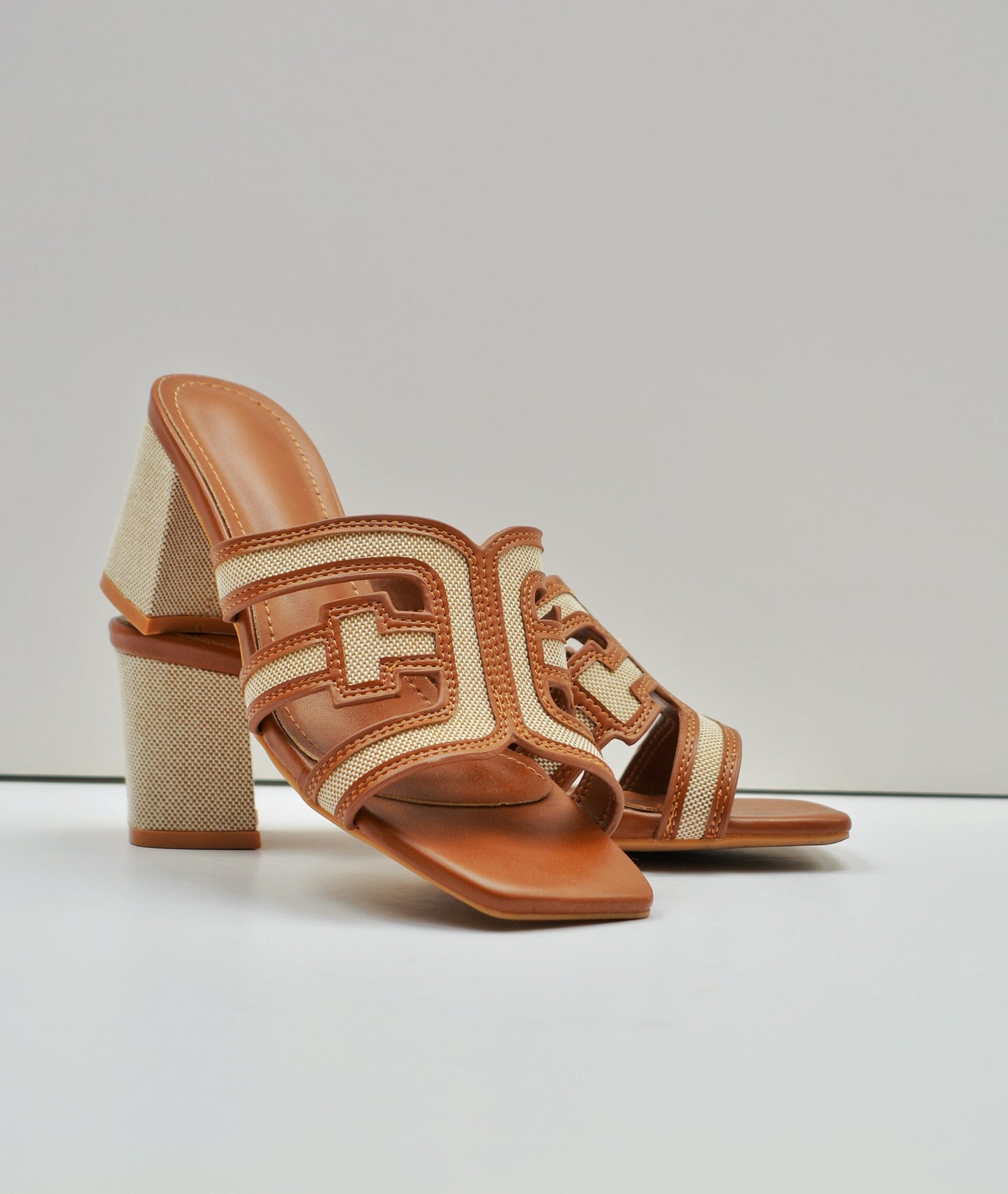Sandalia Camel Cloe