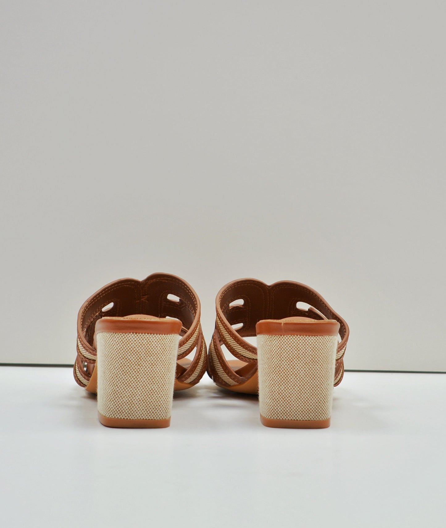 Sandalia Camel Cloe